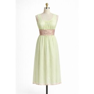 Vintage Green Lace & Nylon Mesh Adjustable Nightgown